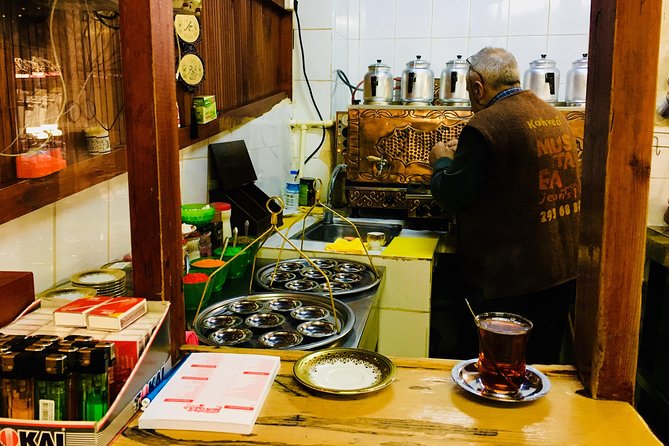 Private and guided Istanbul food tour - Taste of Istanbul - Karaköy start: Turkish breakfast at Murat Muhallebicisi