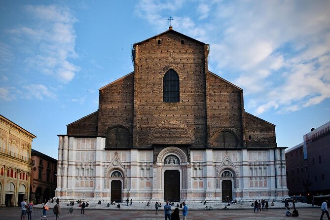 Private Bologna Food & Market Tour with 6 Tastings & Wine - Price and What You Actually Get for $405.14