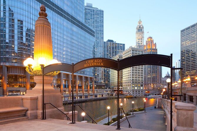 Private Chicago Food Tour with Deep Dish and Beef Sandwich - Key Things to Know Before You Go