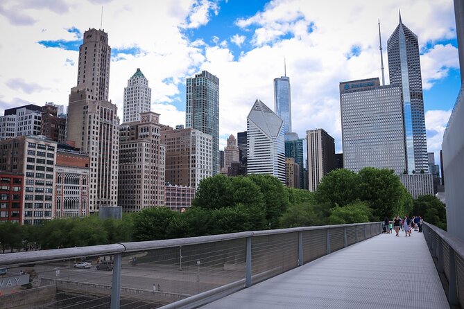 Private Chicago Food Tour with Deep Dish and Beef Sandwich - Willis Tower: Chicago’s Skyline in One Big Moment
