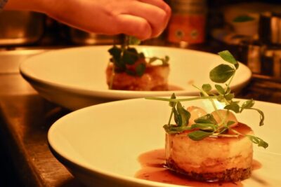 Private Food Tour of Edinburgh with Haggis, Scotch & More - Castle Rock fortress vibes, skyline views, and why the first taste hits harder