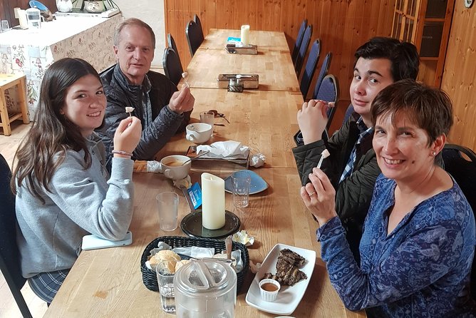 Private Food Walking Tour in Reykjavik - How to Pick the Right Group and Pace