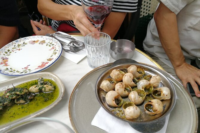 Private Foodie Tour in Paris: Exquisite French Cuisine - Stop 3: Hôtel de Sully’s Courtyard Garden Break (Louis XIII Style)