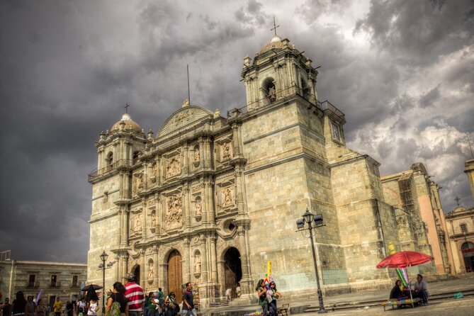 Private Historic City Tour + Street Food of Oaxaca - Best Rated - What Makes This Tour Feel Local: Guide Flexibility You Can Use