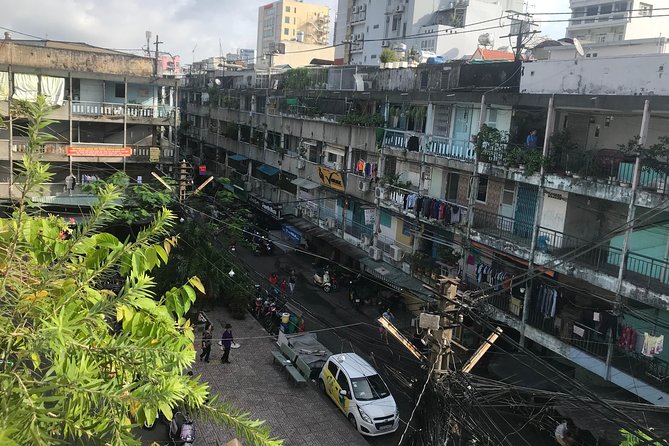 Private Ho Chi Minh Sightseeing and Food Tour by Scooter - Guides, pace, and the little moments that make it feel private