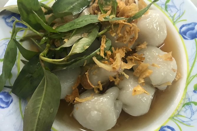 Private Ho Chi Minh Street Food Tour by Motorbike with Ao Dai Female Rider - Who This Tour Suits Best (And Who Might Want a Backup Plan)