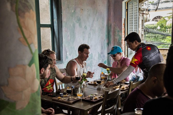 Private Hoi An Evening Food Tastings Tour by Bike - Guides Make the Difference: Khanh, Yen, and the Personal Touch