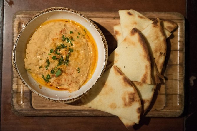 Private: Las Vegas The Strip's Celebrity Chefs Tour +7 Tastings - Meeting at Gordon Ramsay Pub & Grill: How the 3-Hour Walk Flows