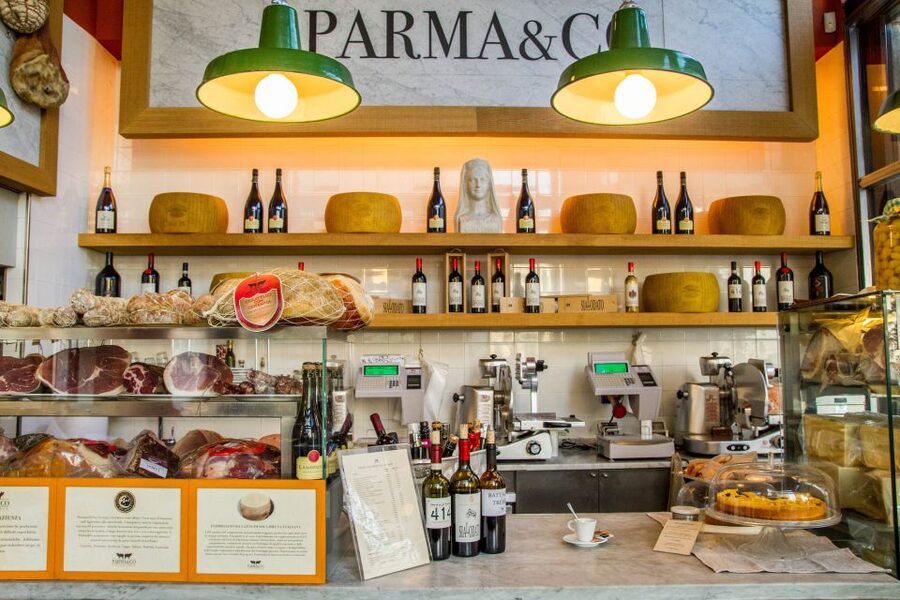 Private Original Milan Food Tour on Foot - Porta Nuova: More Taste, Different Milan Mood