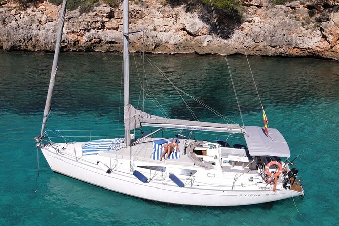 Private sailing with Paella and Tapas in Palma - Skipper Personality: From Local Facts to Serious Cooking