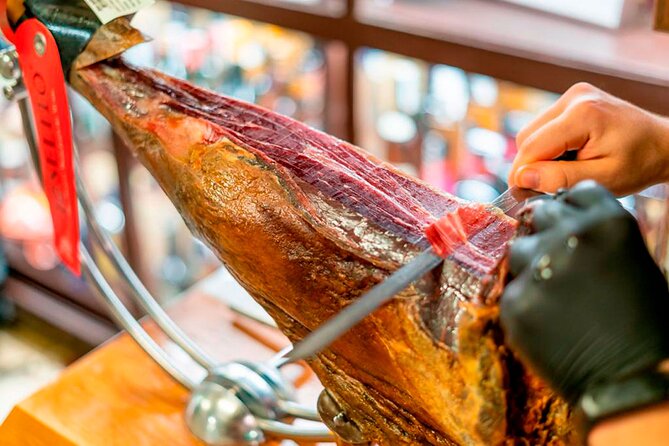 Private Tour: Tapas, Wine & Flamenco Show in Barcelona’s Old Town - Gothic Quarter walking: the reason the route matters before flamenco