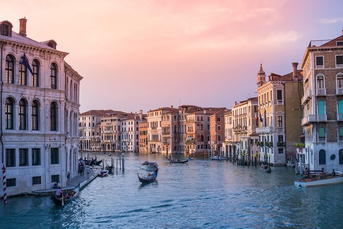 Private Venice 2 hrs Tour: Boat & Walking Tour with food tasting - Boat Comfort, Sound, and Photo Tips