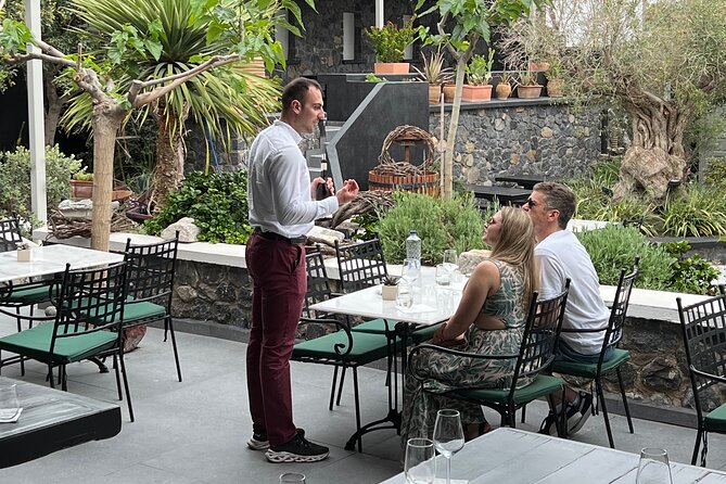 Private Wine Tour in 3 Wineries with 12 Wine Tastings and Tapas - Value: Does $277.56 Per Person Make Sense?