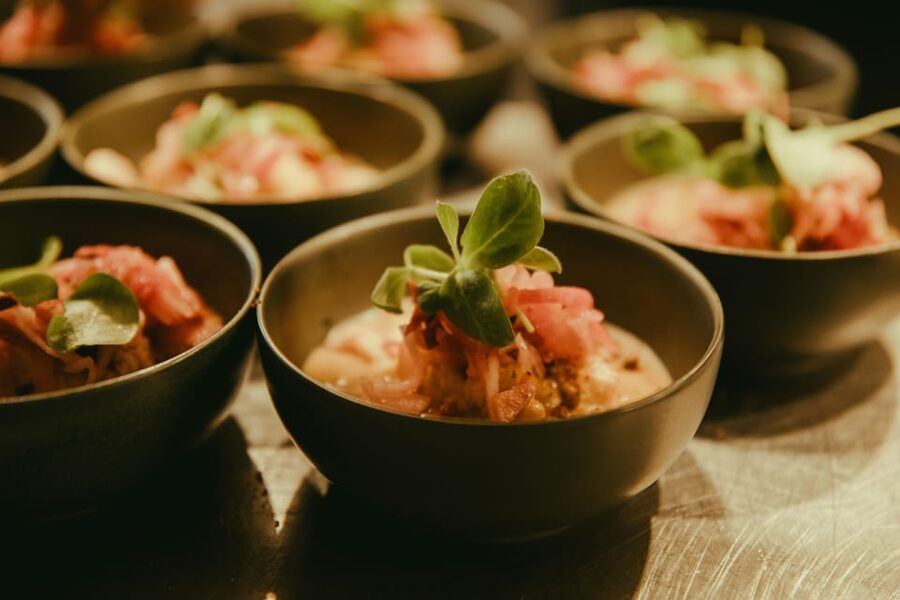 Quebec: Old Quebec City Food Tour with 10+ Local Tastings - Those short side-walk segments: history in manageable bites
