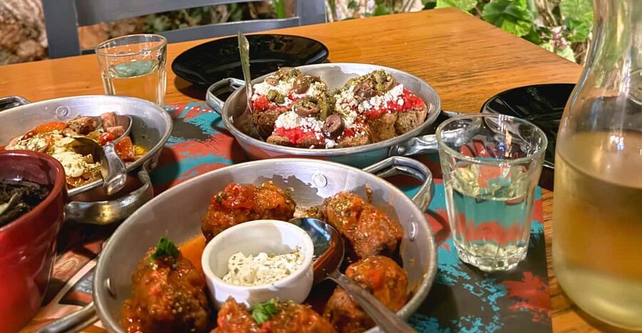 Rethymno Old Town: A Traditional Cretan Food Tour - Taverns, wine, and the spirit of meze-style eating