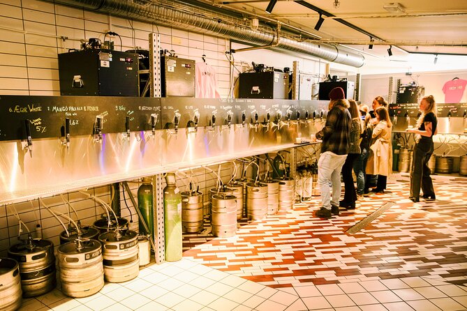 Reykjavík All In One Food Tour - Eat, Drink & Explore with Locals - BakaBaka: coffee or tea and the pastry pause