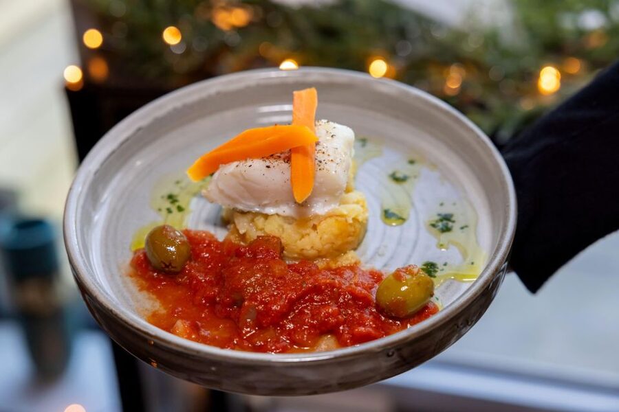 Reykjavik: Icelandic Food Tour - Stop 2: the second tasting block (45 minutes) and building the spread