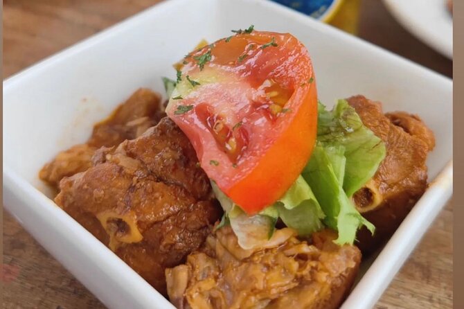 Rodney Bay Food Tour by LUCIAN FOOD TOURS - Art on the same route as your food