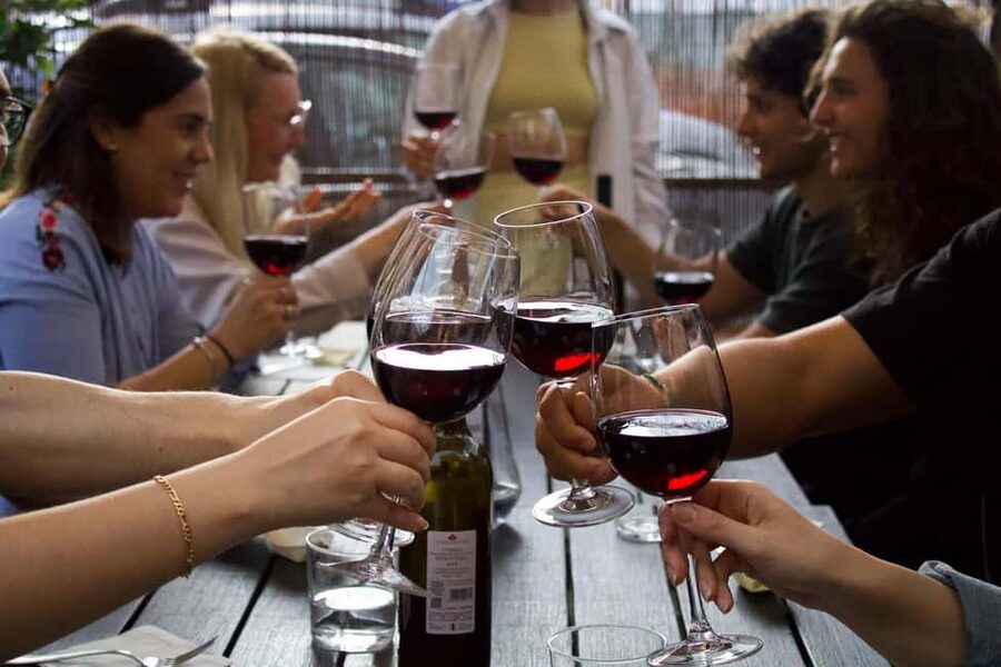 Rome All in One: Trastevere Food Tour, Dinner & Drinks - Starting in Piazza Mastai: the smartest way to begin Trastevere