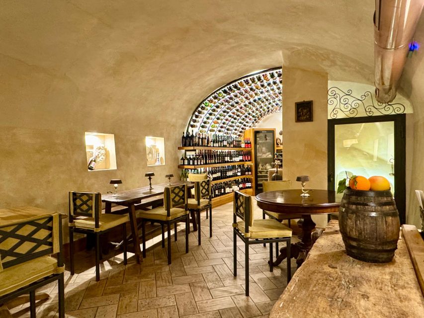 Rome Food Tasting with Wine Paring in Trastevere Experience - The surprise main course and Roman pizza that keep it from feeling like a snack