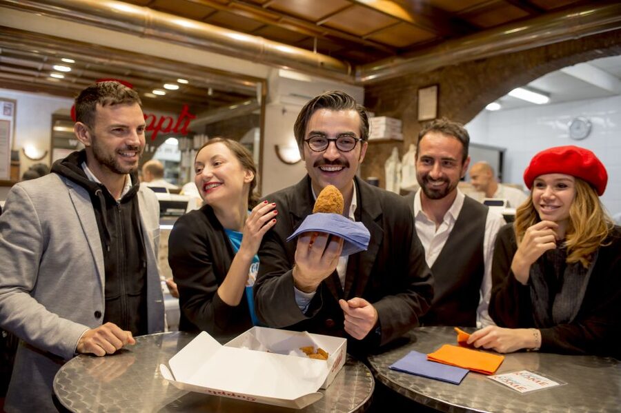 Rome: Food Tour and Wine Tasting in a Traditional Trattoria - Viola: cured ham and cheese that teaches you how to taste