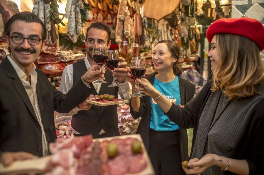 Rome: Food Tour and Wine Tasting in a Traditional Trattoria - Gelateria Gunther: ending with artisanal gelato in Trastevere