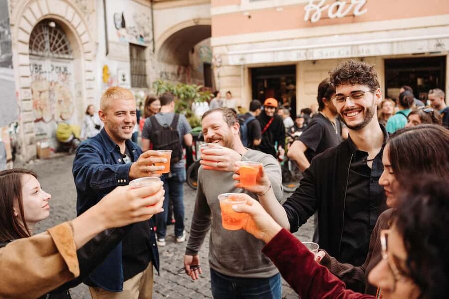 Rome Food Tour: Trastevere Aperitivo, Wine & Pasta Dinner - Meeting points and the walking rhythm in Trastevere