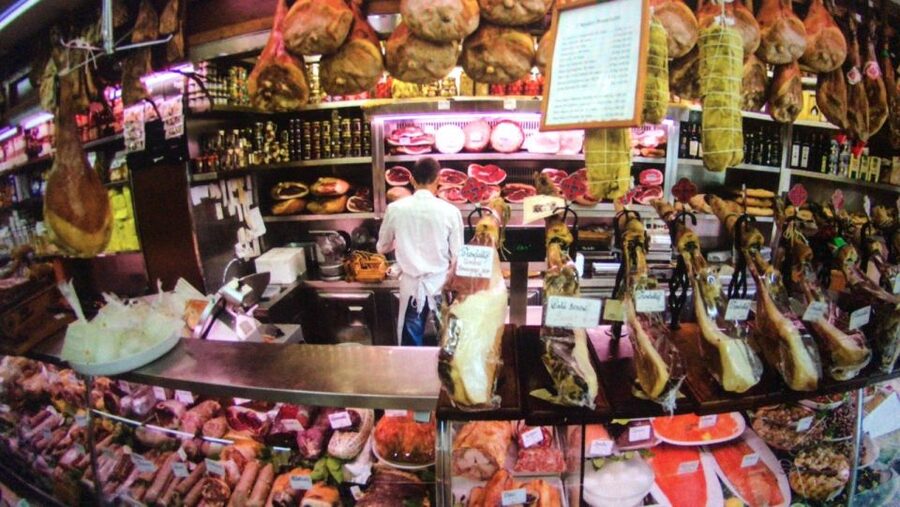Rome: Food Tour with Market Visit - La Nicchia Cafe start: coffee, wine, and a smart appetite reset