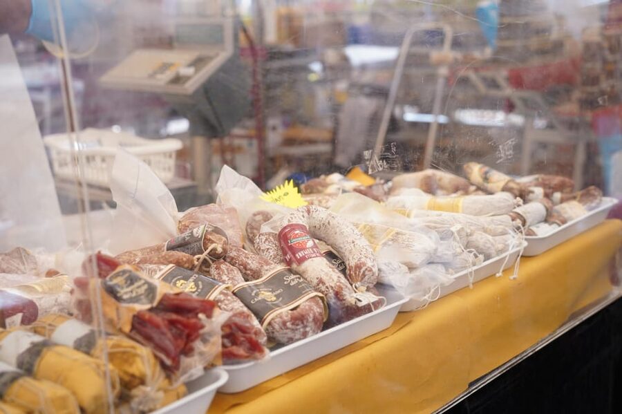 Rome: Guided City Food Tour by Vespa and Tastings - Time, traffic, and how to plan for 90 to 120 minutes