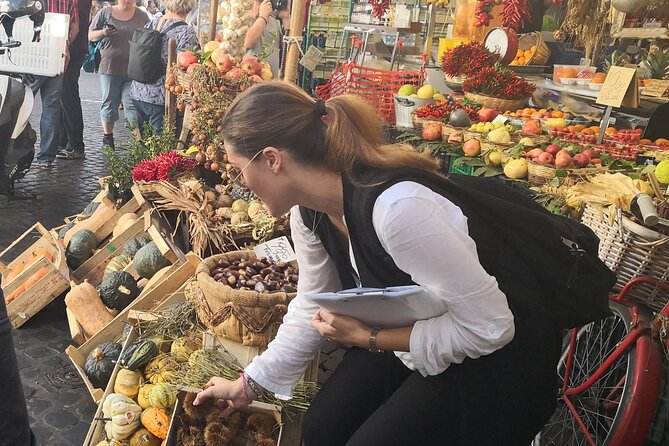 Rome Private Wine & Food Tour Trastevere, Ghetto, Campo de Fiori - The Roman Jewish Ghetto: Piazza delle Cinque Scole and food with context