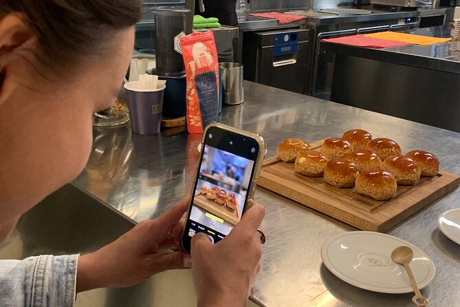 Rome: Street Food, Local Market and Hidden Gems Tour - The food plan: breakfast, market bites, and a sit-down lunch