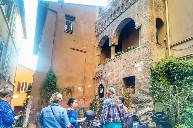 Rome: Trastevere Food Tour Wine Tasting and Local Expert Guide - The walking plan: how much effort is actually required