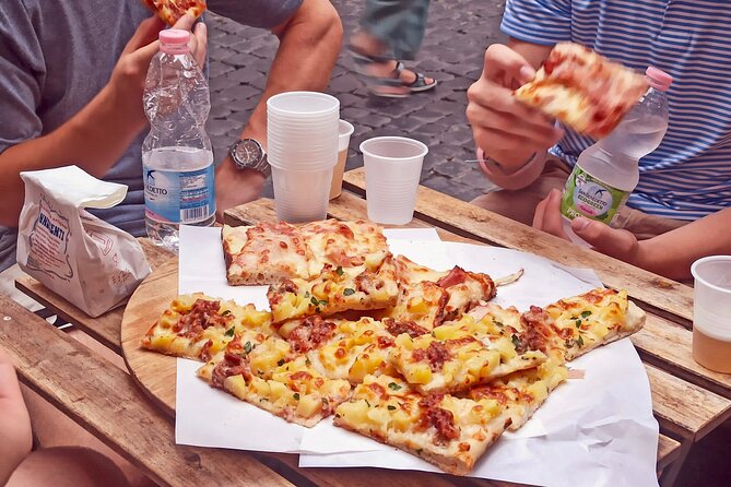 Rome: Trastevere Street Food Tour with Local Expert - Vicolo della Renella: crunchy pizza from an old bakery lane