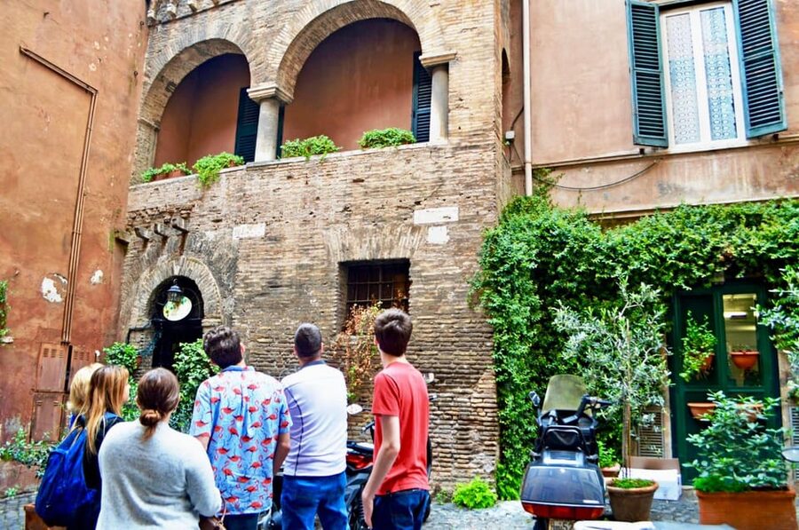 Rome: Trastevere & Tiber Island Street Food Tour at Sunset - Santa Maria, the River, and Piazza Trilussa: Landmarks You Actually Taste Around