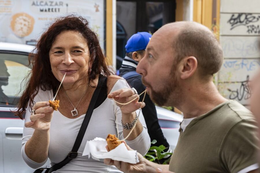 Rome: Twilight Trastevere Food Tour with Wine Tasting - Wine cellar time: Spirito di Vino and the practical pairing