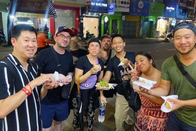 Saigon by Night: Private Street Food Walk You Can’t Miss - Drinks included: what you’ll sip and why it helps