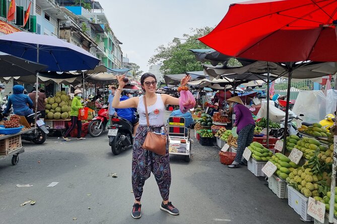Saigon Private/Small Group Walking Food Tour with 13 Tastings - Value check: what $29 gets you in a 3.5-hour food night