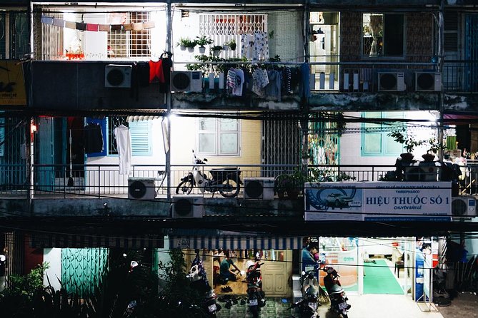 Saigon's Hidden Flavors - Private Street Food Walk with Local Students - Stop-by-stop: the tastings you should expect on most nights