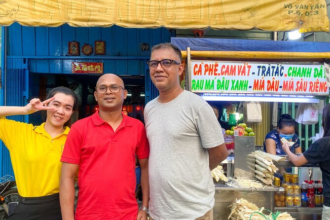 Saigon Sight & Food Tour By Day (Private Tour) - The 7 foods and drinks: what’s actually included for lunch