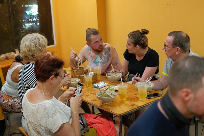 Saigon Sight & Food Tour By Night (Private Tour) - Stop-by-Stop: From Apartment Life to Flower Power to Chợ Lớn