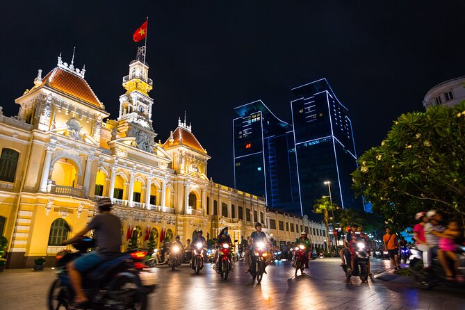 Saigon Sight & Food Tour By Night (Private Tour) - Bach Dang Wharf to Independence Palace: The Night Turns Big