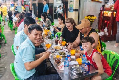 Saigon Sightseeing & Street Food Tour By scooter with Student - Chinatown side streets and the Jade Emperor Pagoda