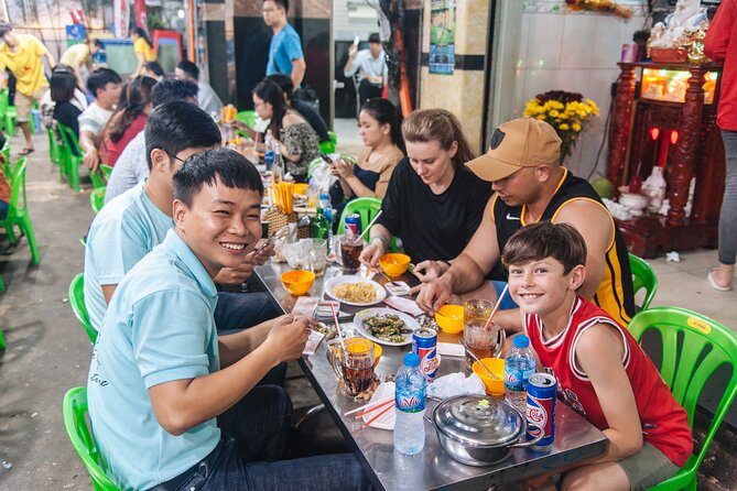 Saigon Sightseeing & Street Food Tour By scooter with Student - Chinatown side streets and the Jade Emperor Pagoda