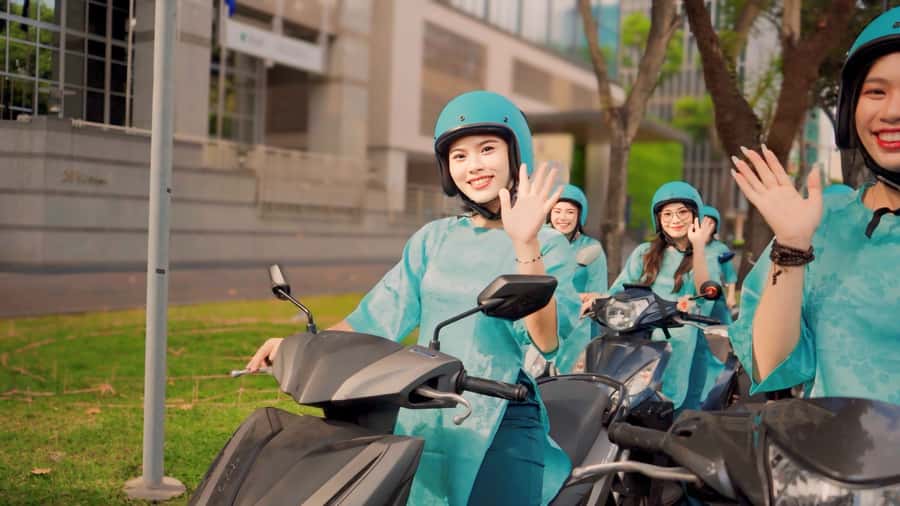 Saigon: Street Food Tasting & Sightseeing Tour by Motorbike - Scooter-backed street food: why Saigon works for this style of tour