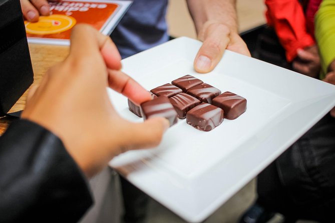 San Francisco Food Tour: Ferry Building and Ferry Plaza Farmers Market - Crowds, Noise, and How to Maximize Your Hearing