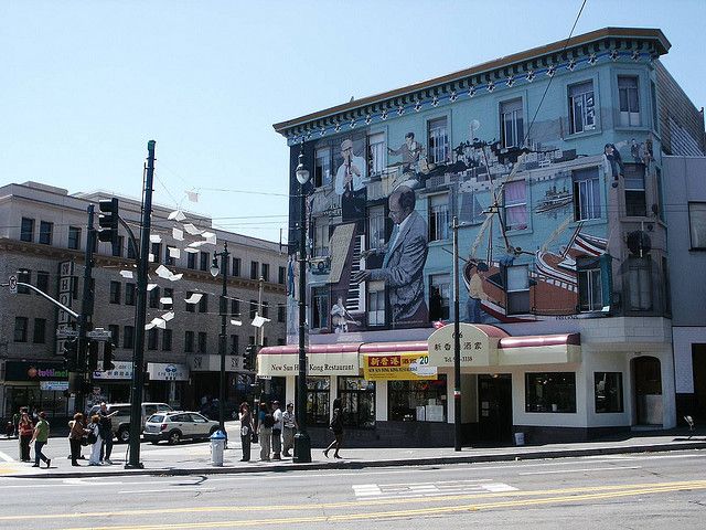 San Francisco: North Beach and Little Italy Food Tour - Finding Your Way: Columbus and Green as the Tour Launchpad