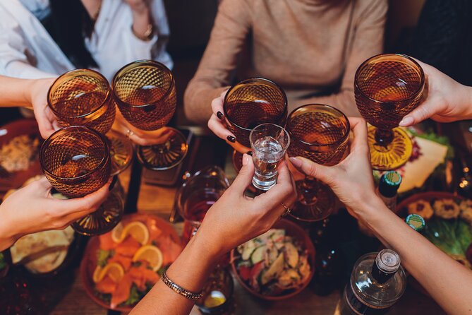 San Sebastian Food Tour: Pintxos, Drinks, and Tapas with a Local - Key things you’ll notice on this pintxos tour