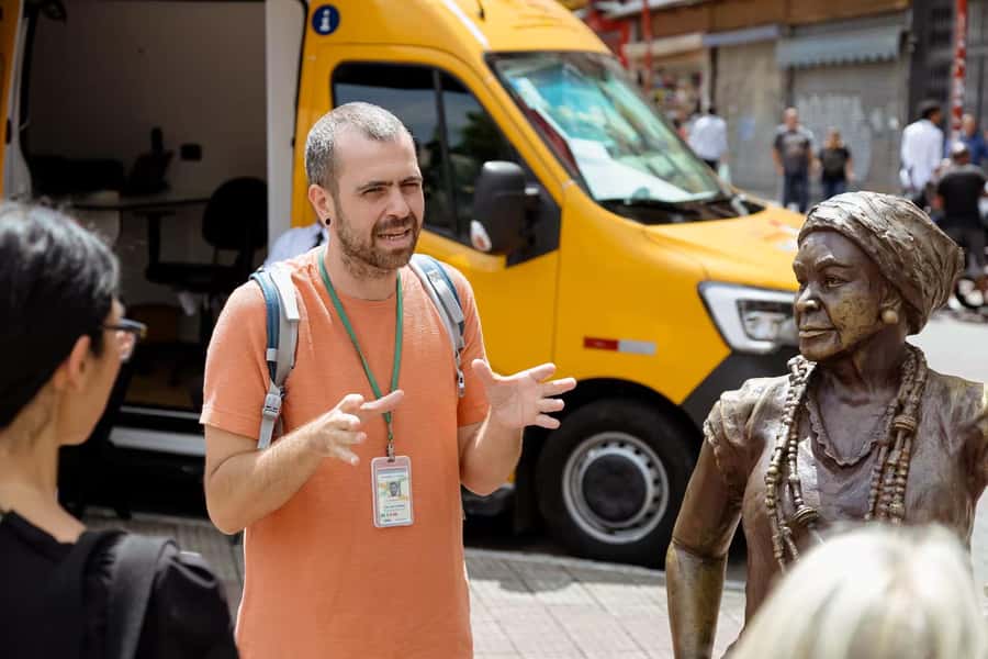 São Paulo: Liberdade Street Food Tour - The 105-minute tasting: pastel, onigiri, and Brazilian street favorites