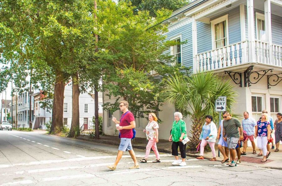 Savannah: Local Favorites Walking Food Tour - Who this tour fits best (and who might not love it)