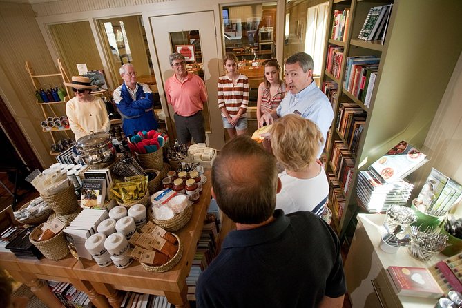 Savor the Flavors of Charleston Walking Food Tour - Group energy: why guides like Diane and Jade make a difference